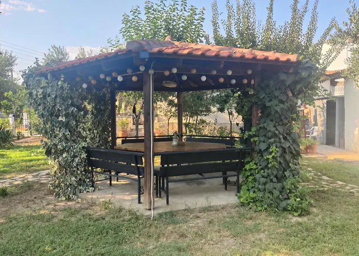 Irini\'S House Seaside Resort
